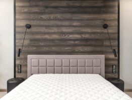 Termoaktywne meble ścienne z gliny i soli kamiennej – akustyka, wilgotność i energia w jednym systemie