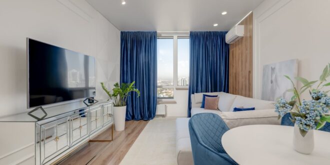 Sufitowy kręgosłup mieszkania: szynowy system 24 V DC, który przesuwa meble, światło i akustykę w kilka sekund