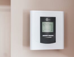 Ściany, które magazynują chłód i ciepło – panele konopno gliniane z materiałem zmiennofazowym do salonu i sypialni